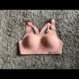 ✨Victoria’s Secret Sports Bra🥊